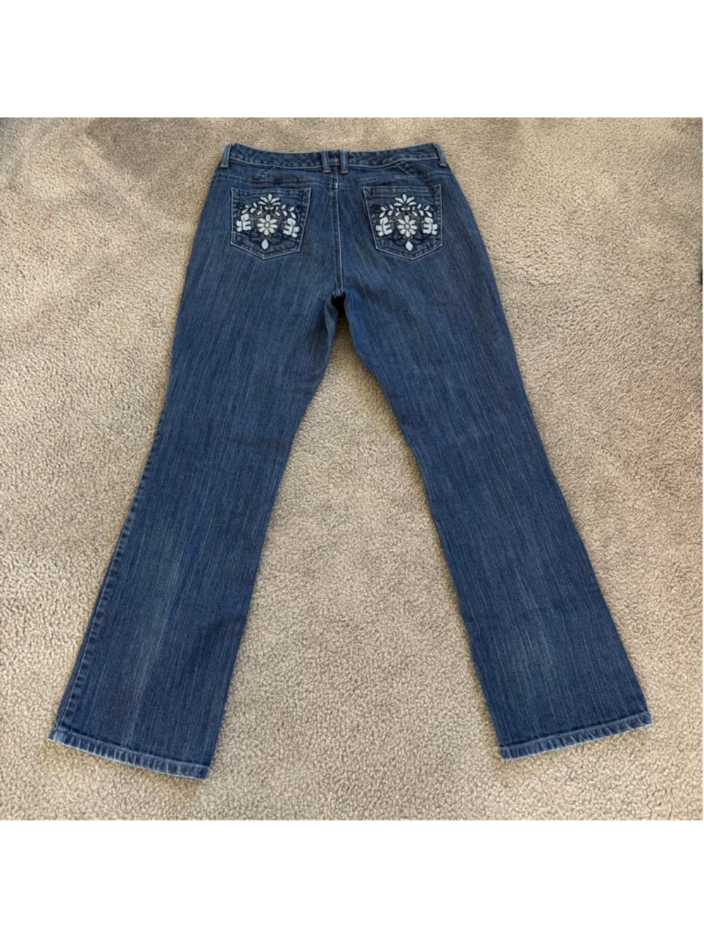 EUC Chicos Platinum Embroidered Slight Bootcut Jeans | Sz: 1.5 Reg - Picture 5 of 7